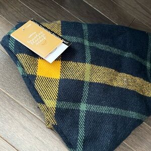 Blanket Scarf NWT triangular